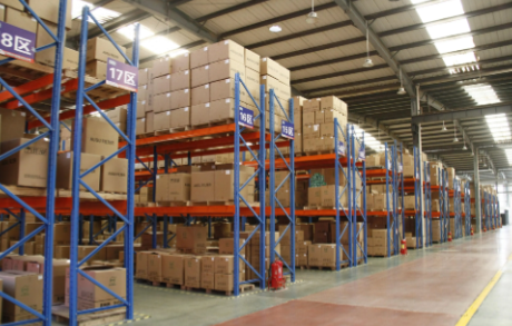 Warehouse Forklift Solutions - Narrow warehouse space